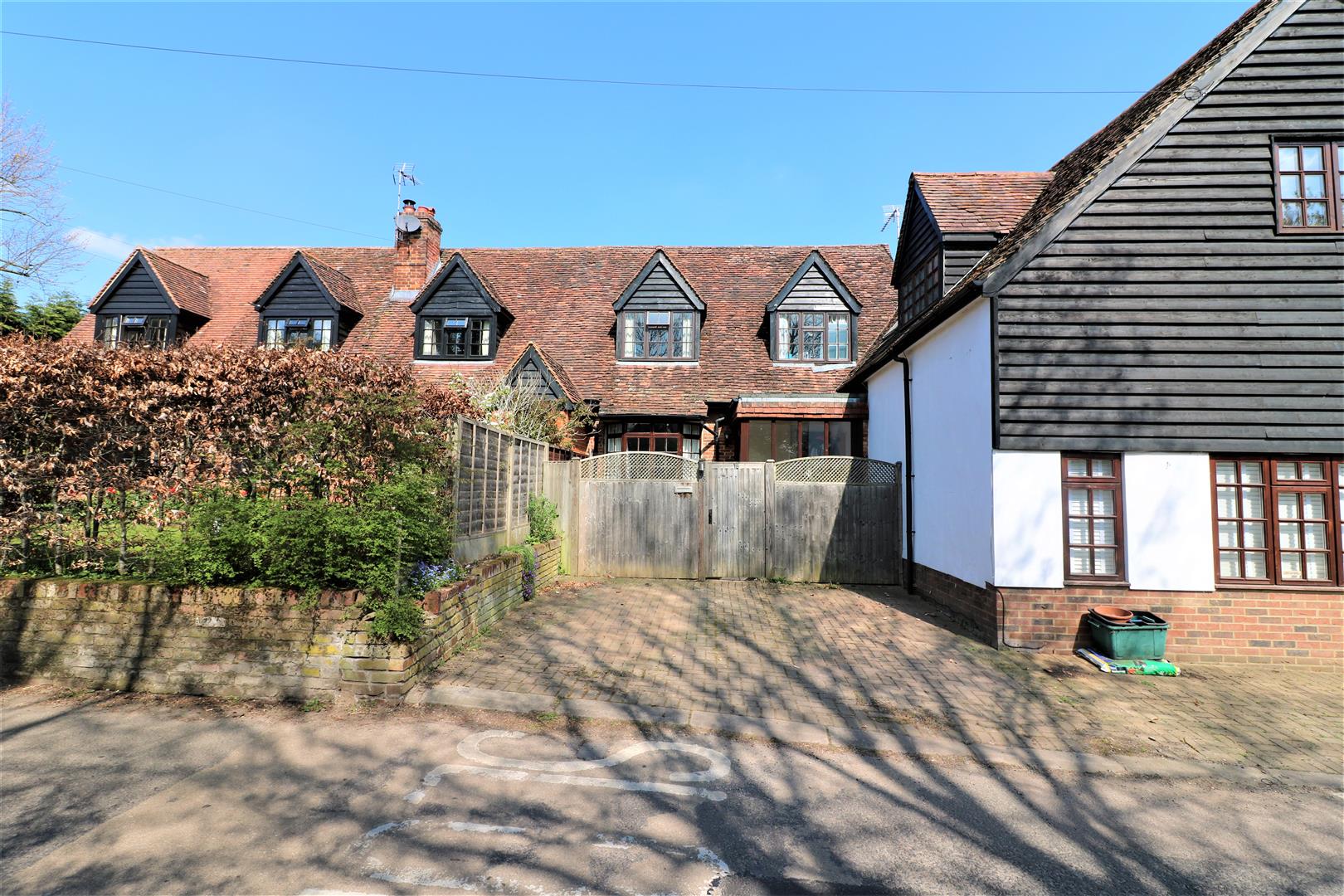 2 Bedroom Property For Sale in Stevenage £300,000